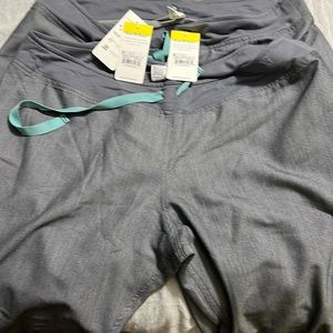 BNWT 2 pairs of Womens L FIGS Scrub Pants